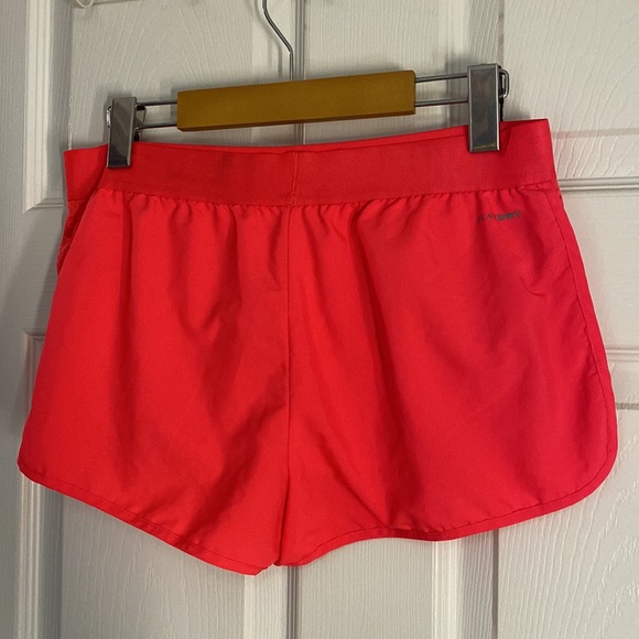 Mismatch Reebok running/workout set - Picture 6 of 7